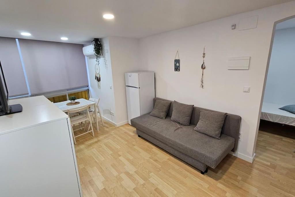 Estudio Centrico A 2 Minutos De La Playa Salou Luaran gambar